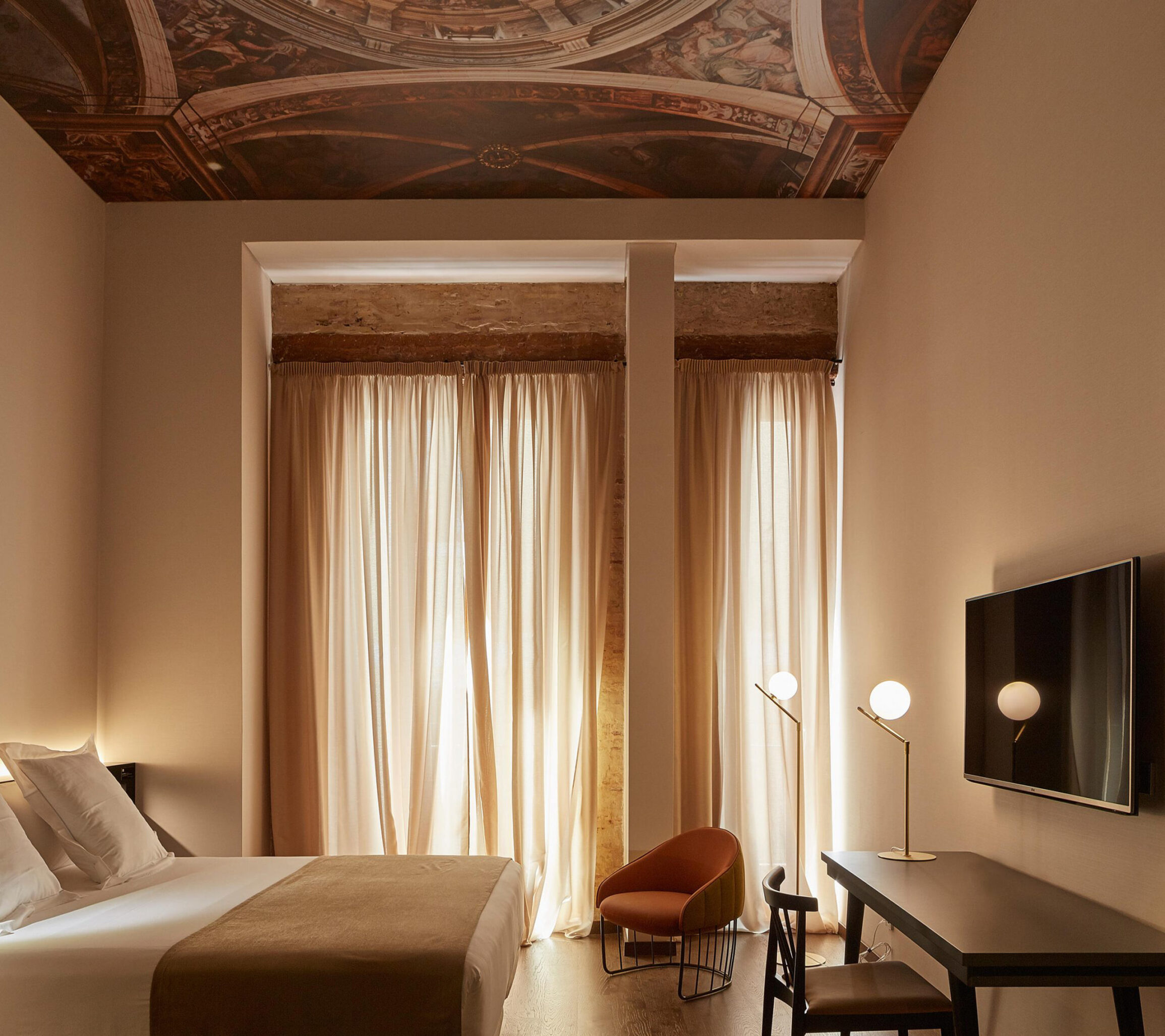 TECHOS TENSADOS HOTEL